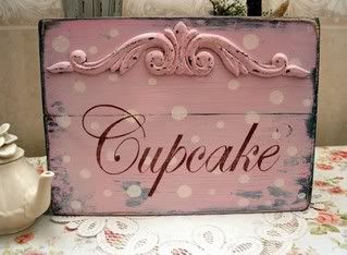 Cupcake shabby sign pink
