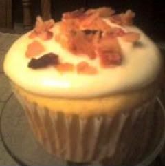 TX - Maple Bacon Cupcakes with Buttercream Frosting and Bacon Topping