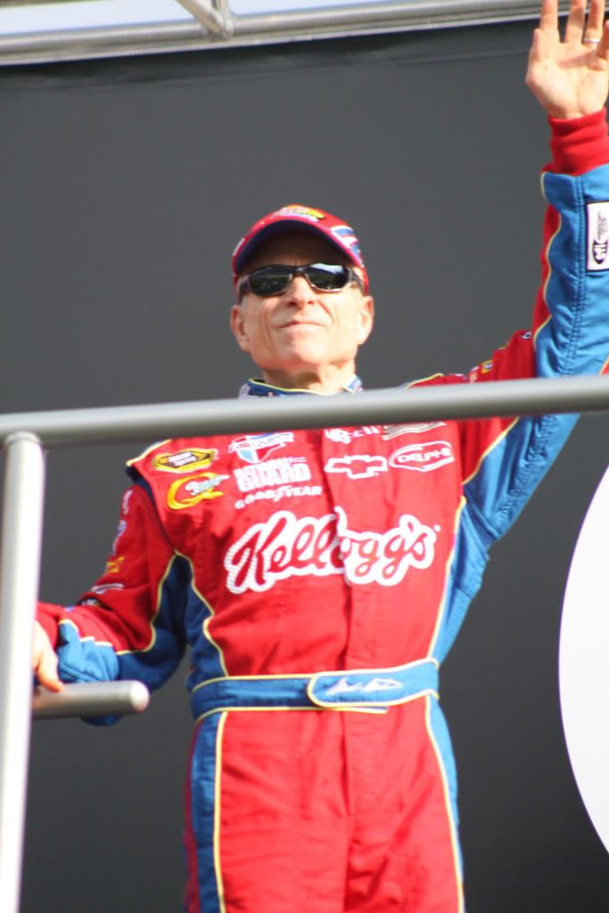 IMAGE: http://i286.photobucket.com/albums/ll109/flyguytki/IMG_3500-1.jpg