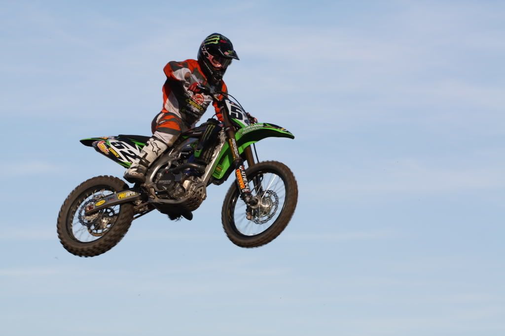 IMAGE: http://i286.photobucket.com/albums/ll109/flyguytki/IMG_5671.jpg