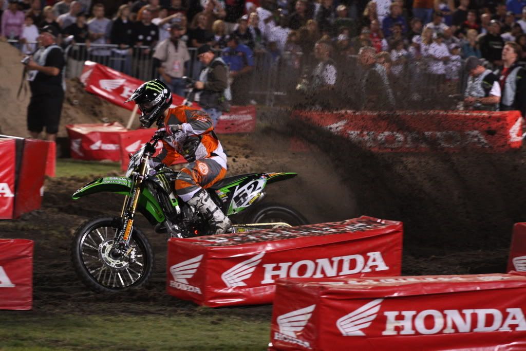 IMAGE: http://i286.photobucket.com/albums/ll109/flyguytki/IMG_6009.jpg