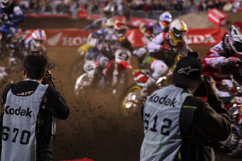 IMAGE: http://i286.photobucket.com/albums/ll109/flyguytki/IMG_6169.jpg