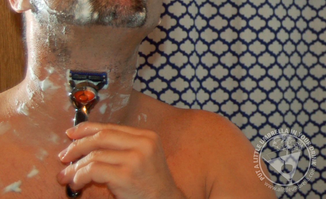 shaving neck smooth Gillette, Flexball, razor, smooth, shave, #SmoothSummer, #shop