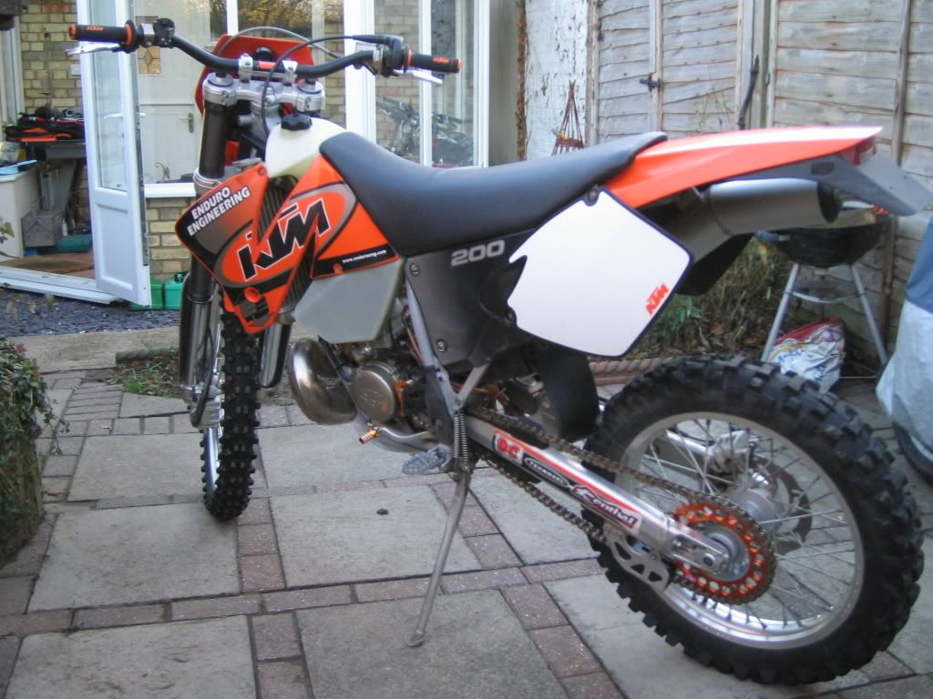 2003 ktm 200