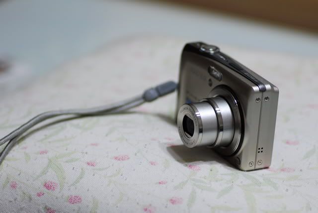 FUJIFILM F60fd 韆萬畫素口袋機