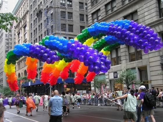 gay_pride_balloons.jpg