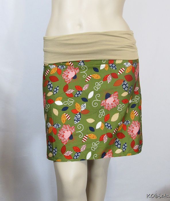  Kobieta Skirt Sale~1A-Line Skirt~Collage Earth Florals~Size Medium