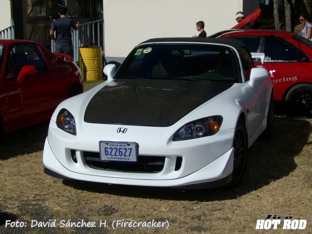 http://i286.photobucket.com/albums/ll90/firecracker44/CIMG2112.jpg