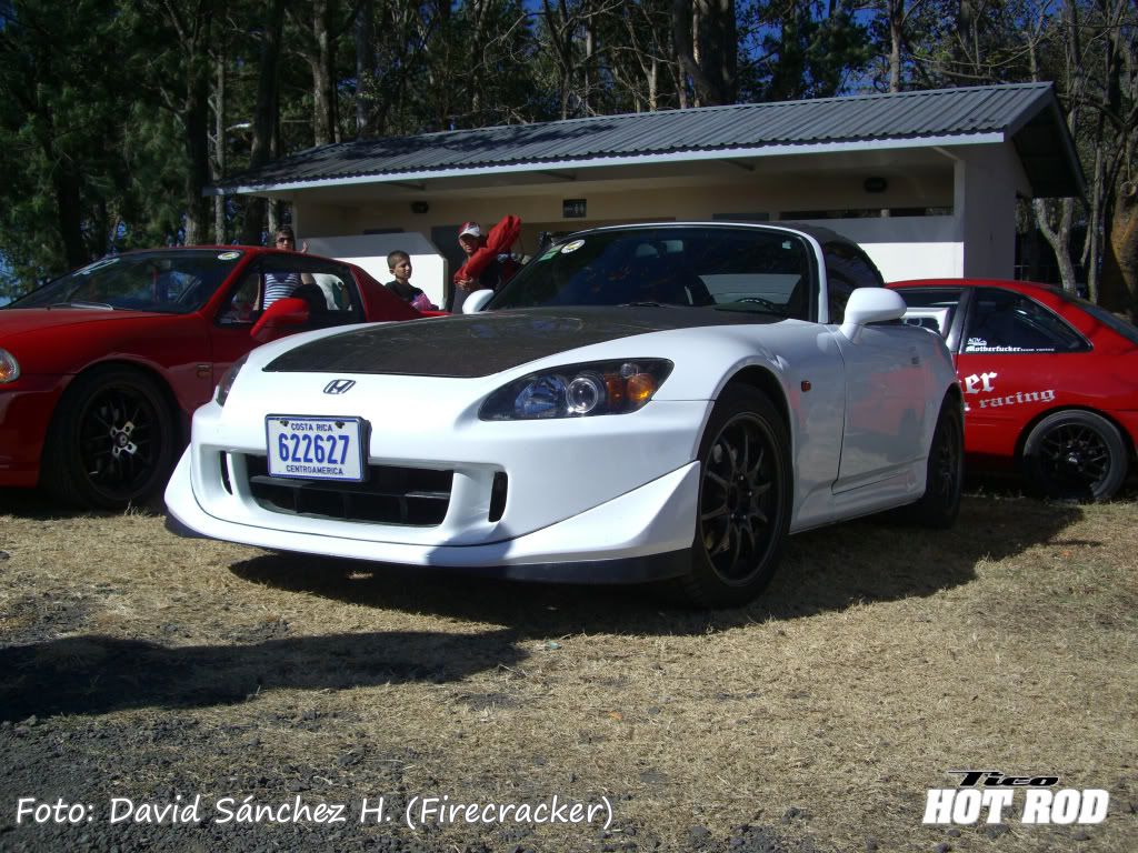 http://i286.photobucket.com/albums/ll90/firecracker44/CIMG2113.jpg