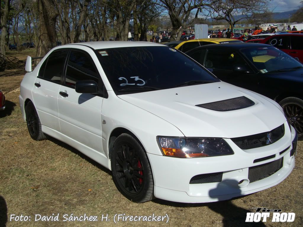 http://i286.photobucket.com/albums/ll90/firecracker44/CIMG2114.jpg
