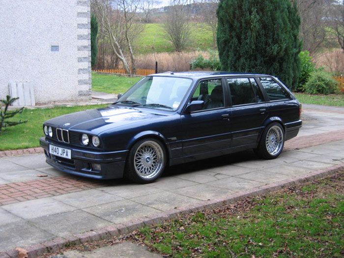 http://i286.photobucket.com/albums/ll90/marqusg/bmwE30mtechAndBBSrc-1.jpg