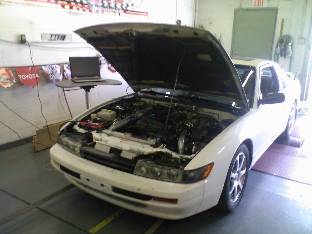 http://i286.photobucket.com/albums/ll94/1992_nissan_s13/Dyno_Engine.jpg