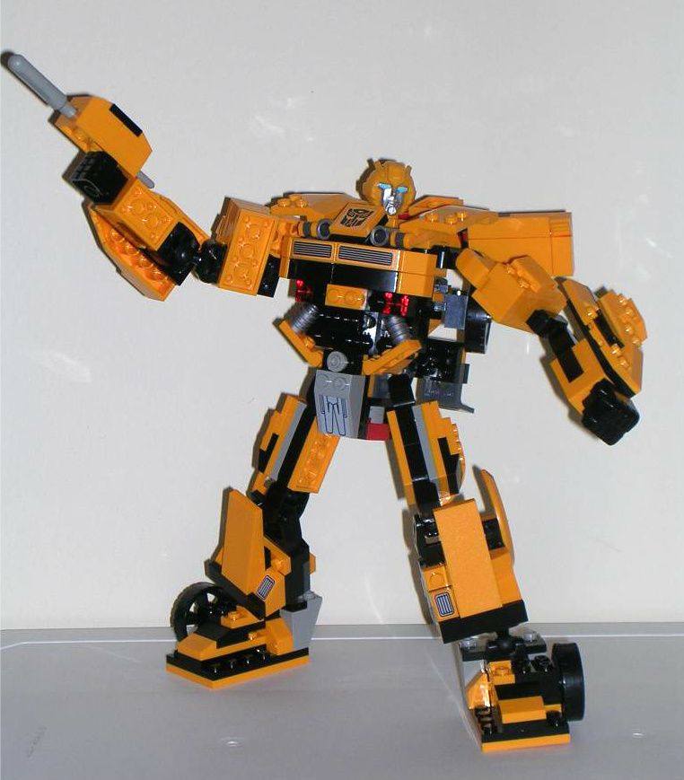 Kre-O Transformers: Bumblebee by Hasbro, Part 2 | FigureFan Zero