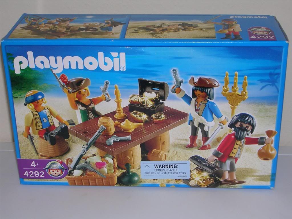 Playmobil Build Your Own Unique Figure SET Y 25 = FOUR IDENTICAL GOLD SWORDS 